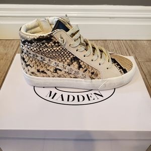 Steve madden snake print sneaker